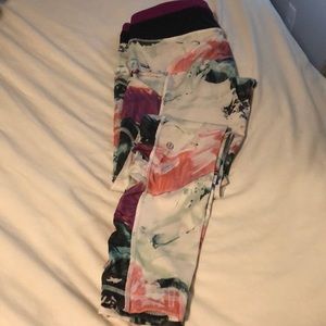 Lululemon full length workout pants.